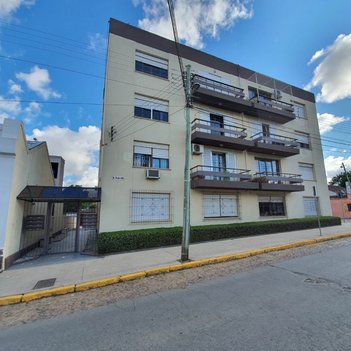 apartment em Rua Doutor Pena, Centro - Bagé - RS