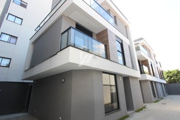 house em Rua Eduardo Geronasso, Bacacheri - Curitiba - PR