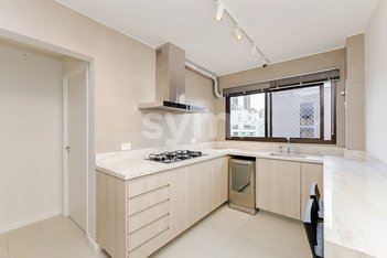 apartment em Rua Padre Agostinho, Mercês - Curitiba - PR