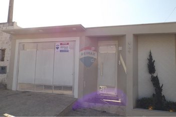 house em Avenida Laércio Dalmolin, Conjunto Habitacional Hélio Nicolai - Itapira - SP