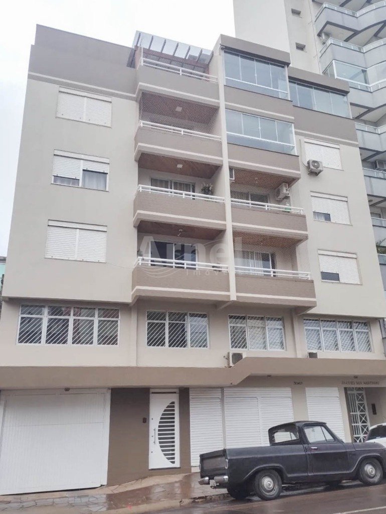 01 FACHADA