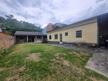 house em Rua Coirana, Vila Pinheiro - Itatiaia - RJ