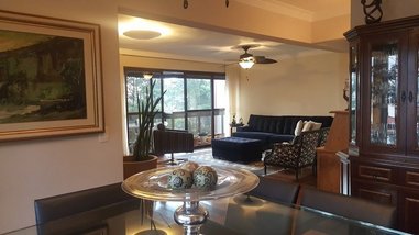 apartment em Rua Doutor José Maria Whitaker, Vila Sofia - São Paulo - SP