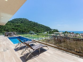 apartment em Rua Hercelina M. Vieira, Praia do Estaleiro - Balneário Camboriú - SC