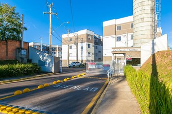 apartment em Rua Reinaldo Gadens, Jardim Iruama - Campo Largo - PR