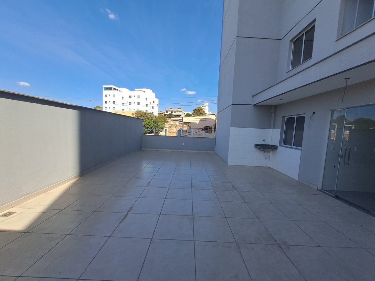 Apartamento com 2 quartos — Santa Mônica, Belo Horizonte