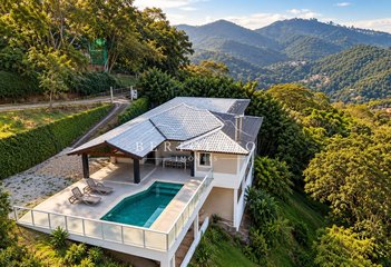 house em Estrada União e Indústria, Posse - Petrópolis - RJ