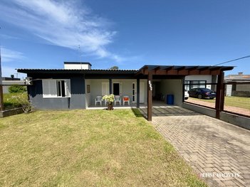 house em Rua Rio Comandaí, Centro - Xangri-Lá - RS