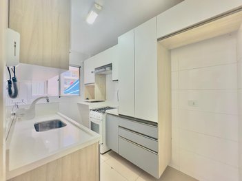 apartment em Rua Frei Gaspar da Madre de Deus, Portão - Curitiba - PR