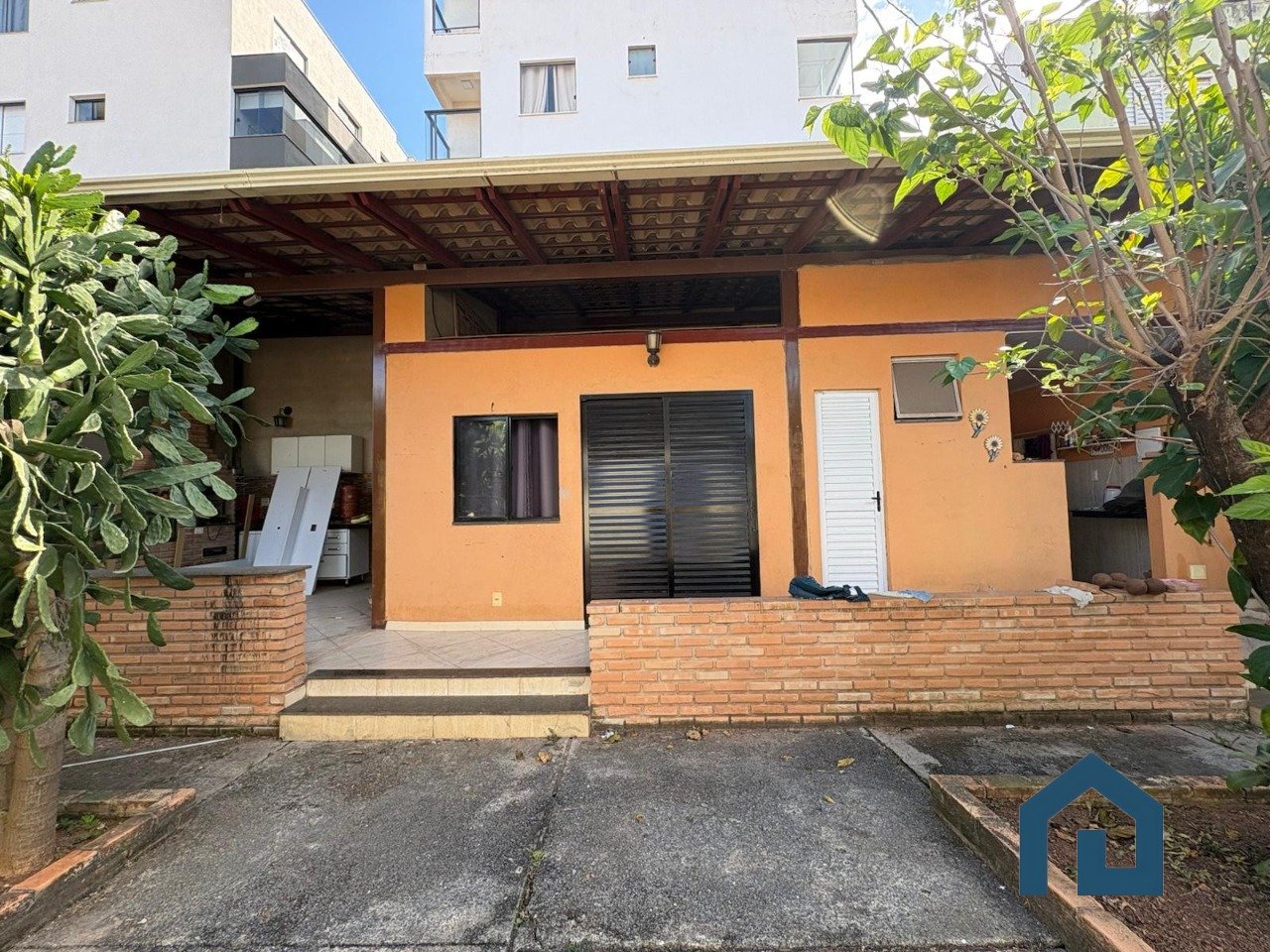 Casa com 3 quartos — Jardim Leblon, Belo Horizonte