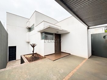 commercial_building em Rua Sena Martins, Boa Vista - Londrina - PR