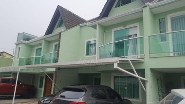 house em Rua Duque de Caxias, São Francisco - Curitiba - PR