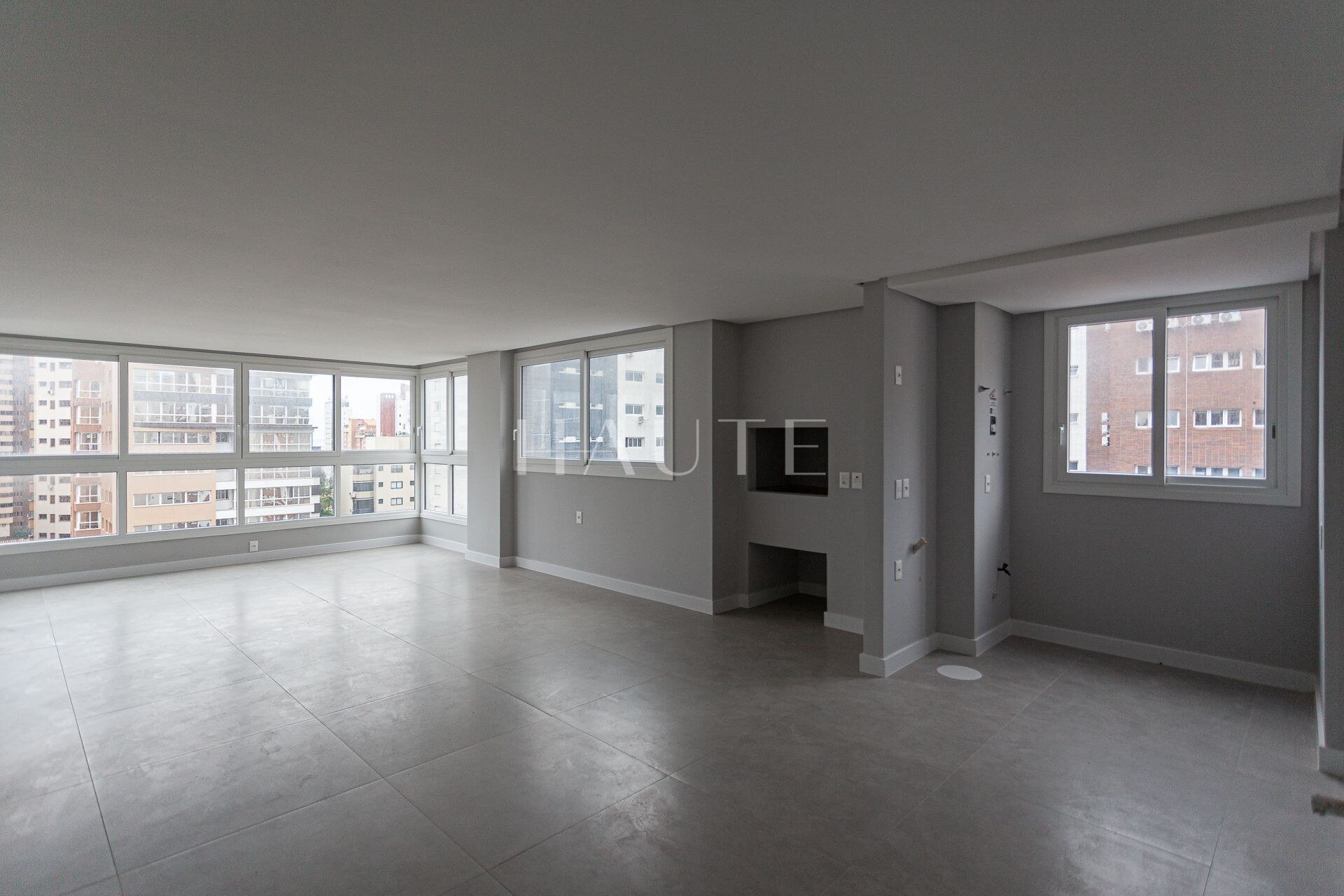 Apartamento 2 Suítes no Maui Residencial - 10º Andar Centro