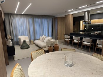 apartment em Rua dos Polvos, Jurerê - Florianópolis - SC
