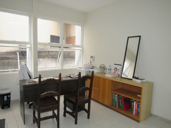 office em Rua Piauí, Santa Efigênia - Belo Horizonte - MG