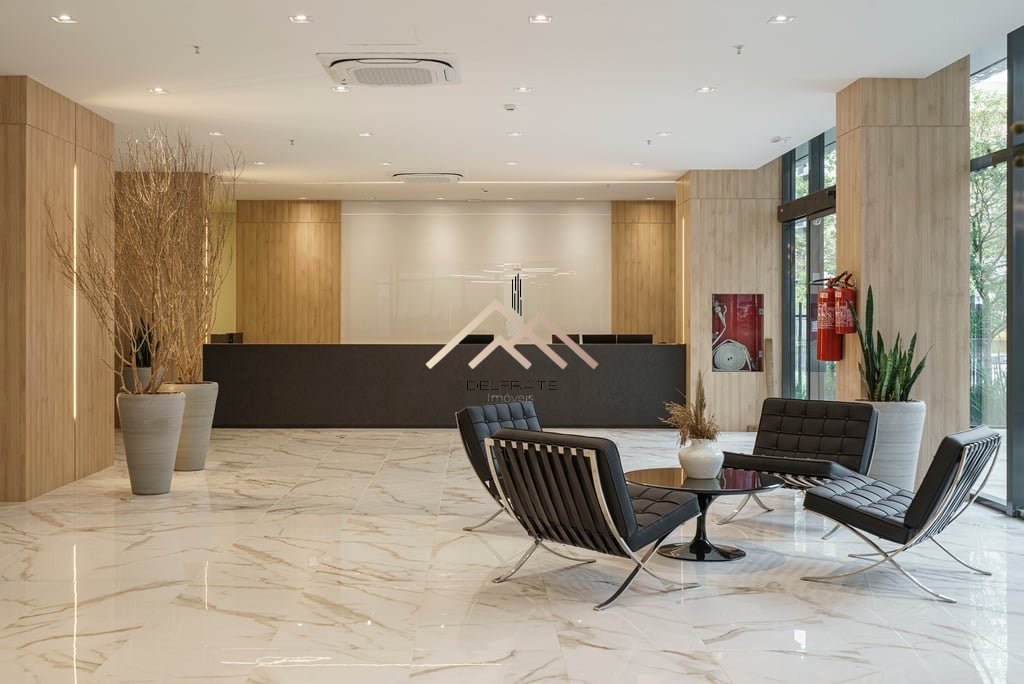 031_hall.jpg