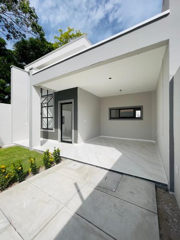 house em Rua Ferreira Araújo, Lagoa Redonda - Fortaleza - CE