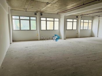 office em Rua Marquês de Abrantes, Flamengo - Rio de Janeiro - RJ