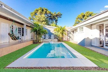 house em Avenida Vereador Toaldo Túlio, São Braz - Curitiba - PR
