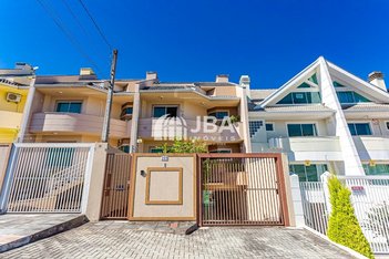 house em Rua Valentin Harkot, Campina do Siqueira - Curitiba - PR