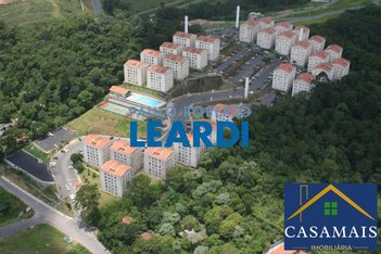 apartment em Estrada Manoel Lages do Chao, Jardim Caiapiá - Cotia - SP