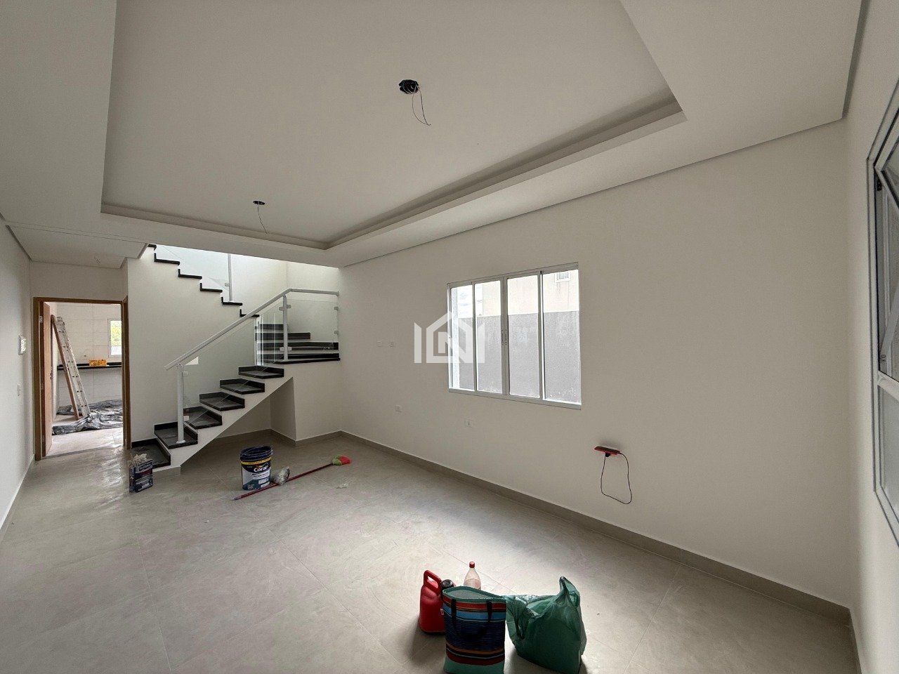 casa a venda no condominio villa deste - sala de estar