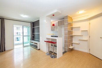 apartment em Rua Professor João Falarz, Orleans - Curitiba - PR