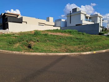 land_lot em Rua Irapuã, Jardim Tatuapé - Piracicaba - SP