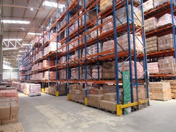 industrial em Ilha Porchat, Parque Esplanada - Embu das Artes - SP