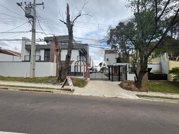 house em Rua Adolfo Stedile, Bom Retiro - Curitiba - PR