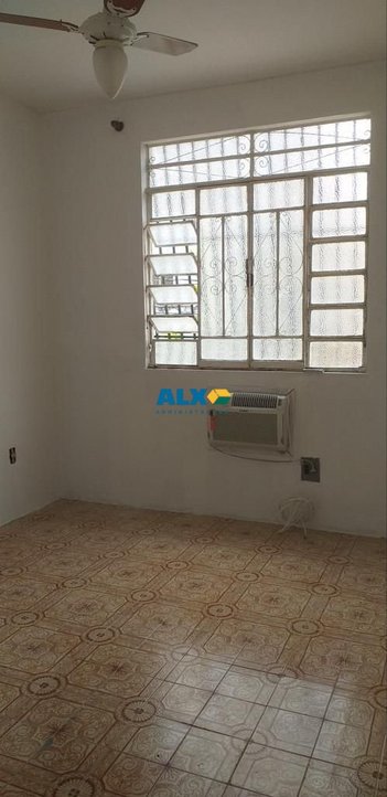 house em Rua Gustavo Lópes Oliveira, Tenente Jardim - São Gonçalo - RJ