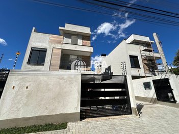 house em Rua Henrique Martins Torres, Boqueirão - Curitiba - PR