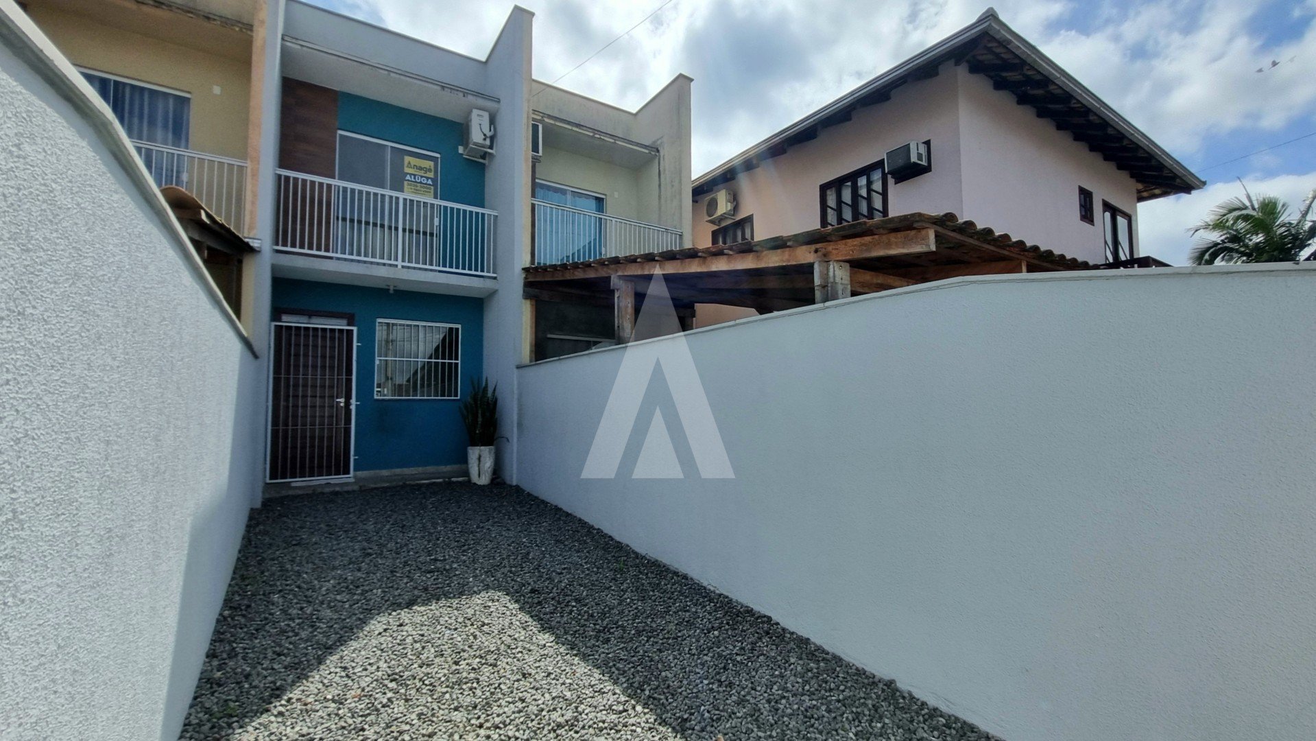 FACHADA 1