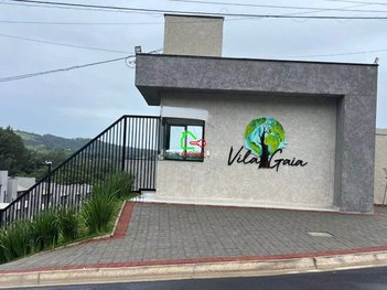 house em Estrada Alfredo Strabello, Vila Omízollo - Louveira - SP