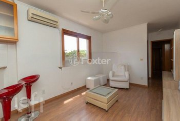apartment em Rua Jataí, Cristal - Porto Alegre - RS