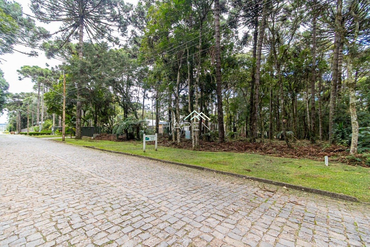 Terreno em condomínio fechado em Piraquara