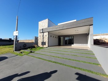 house em Rua Eugenio Seno Filho, Lívia II - Botucatu - SP