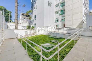 commercial_building em Raquel Prado, Mercês - Curitiba - PR