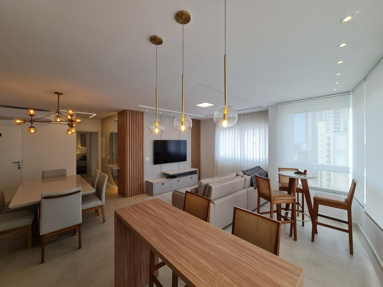 19ddecaa-fa40-459d-8f98-79096b135607