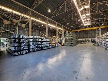 industrial em Rua Oneda, Planalto - São Bernardo do Campo - SP