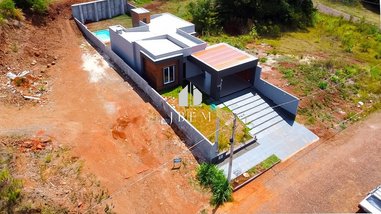 house em Rua Piratini, Glória - Santa Rosa - RS