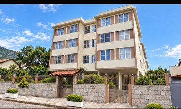 apartment em Avenida Alberto Torres, Alto - Teresópolis - RJ
