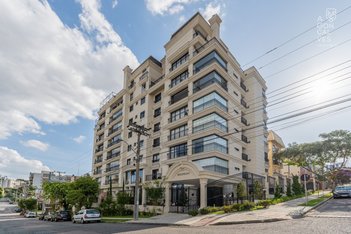 apartment em Rua Monsenhor Manoel Vicente, Água Verde - Curitiba - PR