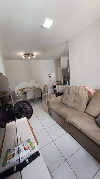 apartment em Rua Sílvio Calegari, Presidente Roosevelt - Uberlândia - MG