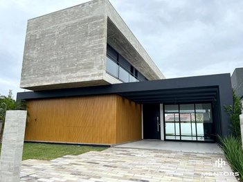 house em Rua da Várzea, Centro - Xangri-Lá - RS