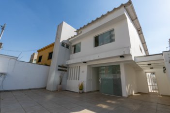 house em Rua Doutor José Maria Whitaker, Vila Sofia - São Paulo - SP