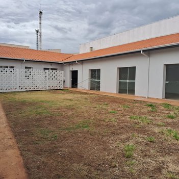 business em Rua Lúcia Camargo Aranha de Paula Leite, Jardim Pires I - Jaú - SP