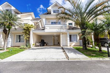 house em Rua Rafael Puchetti, Itália - São José dos Pinhais - PR