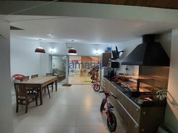 house em Avenida Carlos Drummond de Andrade, Jardim Santa Maria - Jacareí - SP