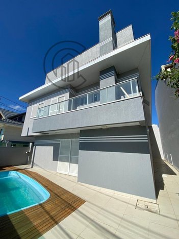 house em Avenida Prefeito Cirino Adolfo Cabral, Meia Praia - Navegantes - SC